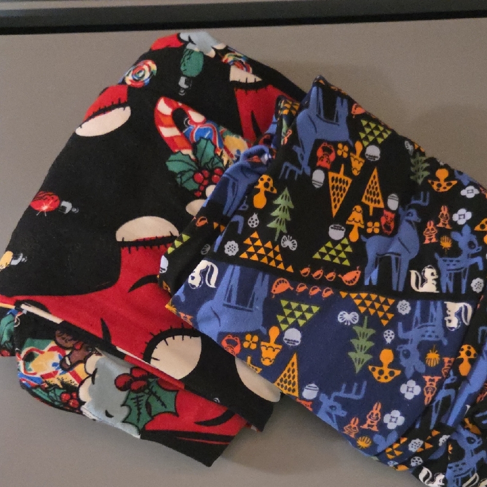 LuLaRoe Black and Blue Patterned Leggings